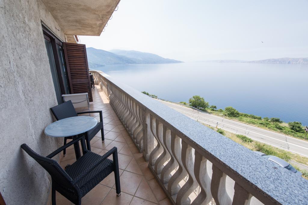 Apartments Lola Senj  Exterior photo